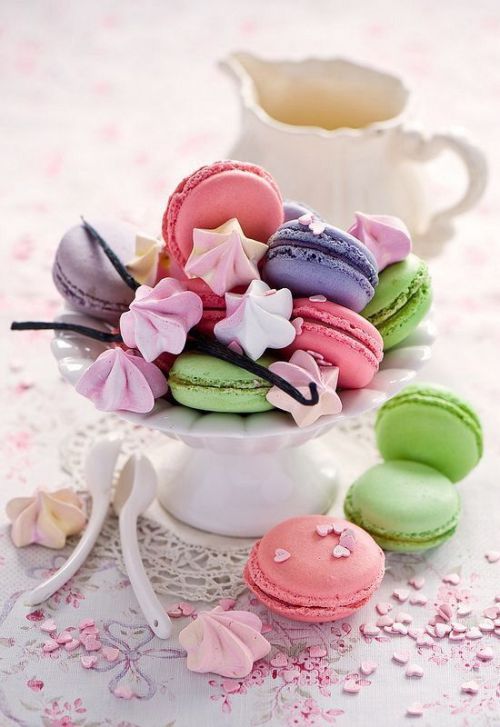 luxelegantopulence:♔macarons