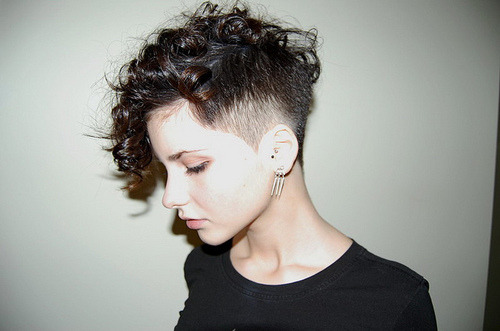 undercut hairstyle tumblr girl