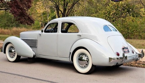 justvisitingtheplanetforawhile:THE CORD AUTOMOBILECord was an...