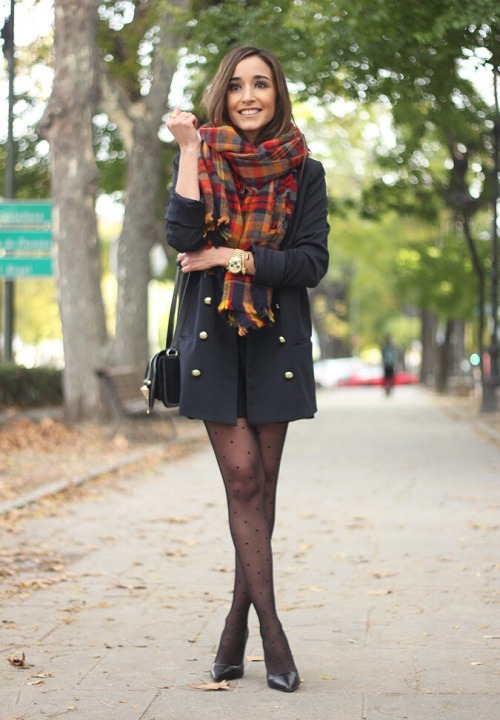 http://www.besugarandspice.com/2014/11/tartan-scarf.html