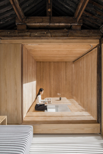 Twisting Courtyard / ARCHSTUDIOph: Wang Ning, Jin Weiqi