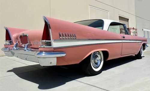 prova275:New Yorker… 1957 two door hardtopMopar Monday