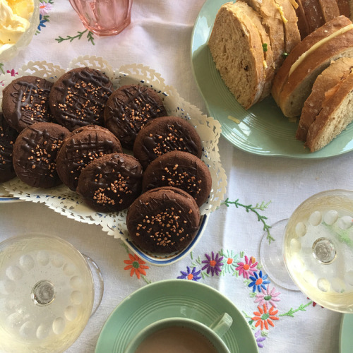 farmbee:some pastries my mom had made earlier today