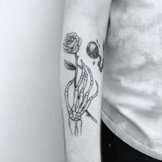 skeleton hand on Tumblr