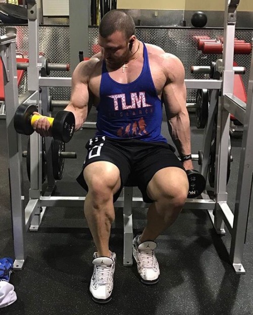 musclegodselfies:Ben Rafala