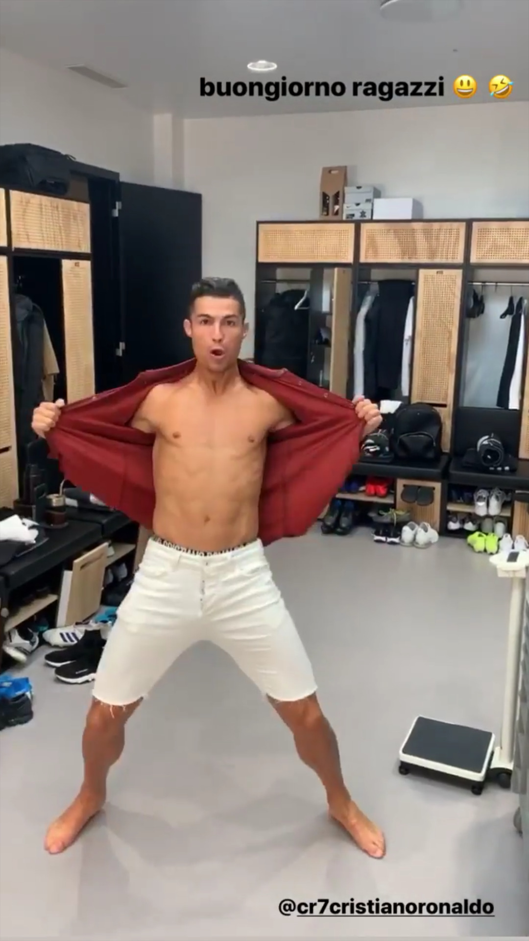 cristiano ronaldo feet size
