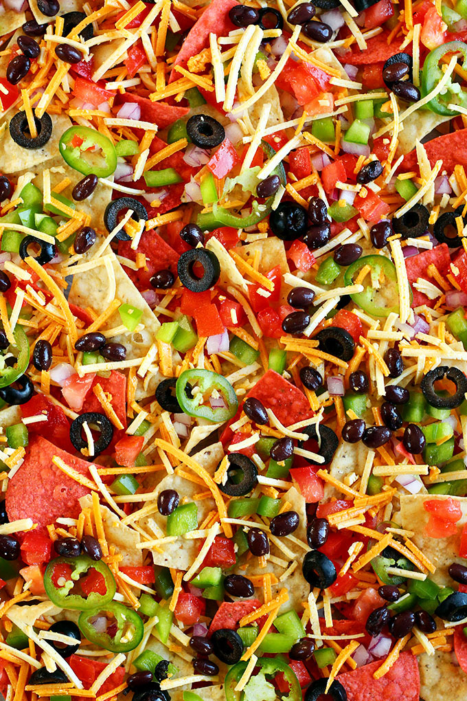 Loaded Vegan Nacho Plate via ilovevegan.com | Garden of Vegan