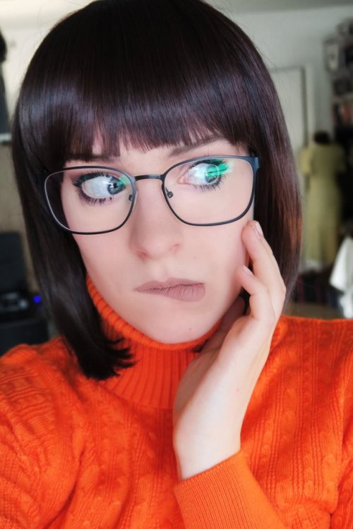 Velma Cosplay