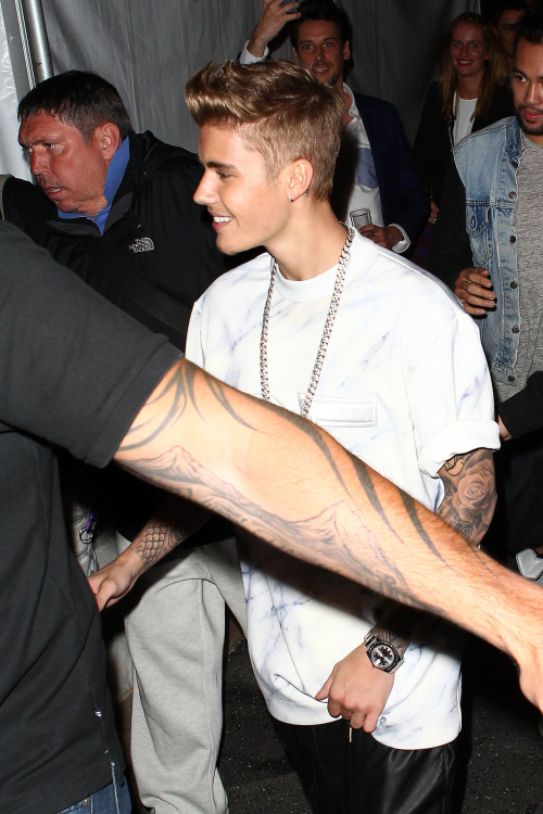 JUSTIN BIEBER CANDIDS