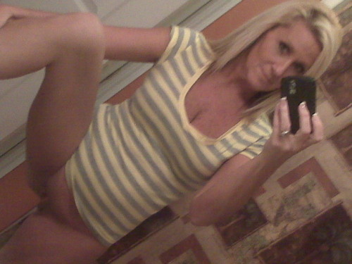 unmarried-slutty-wives:First name: TeresaPics: 32Married: ...