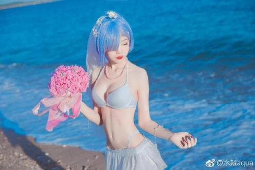 CN: 水淼aqua https://www.weibo.com/u/6317962077?