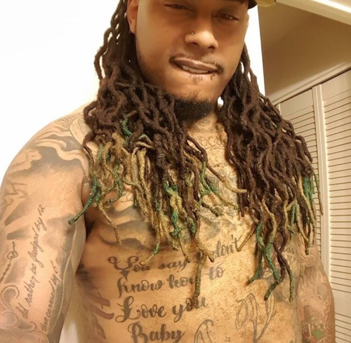 finesseandsubmit:southerngent05:Thick,Tatted & Sexy AF...