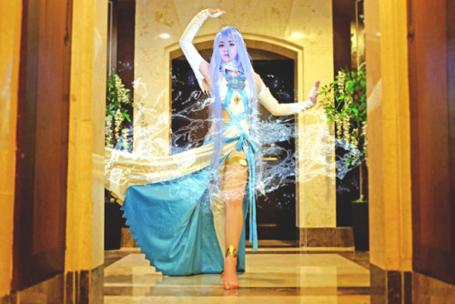 kanikamapesto:I did an Azura photoshoot few days ago /// sorry...