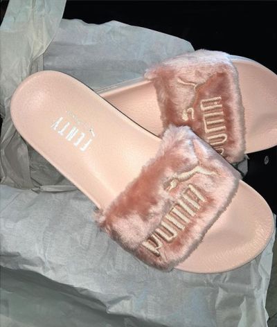 pink fuzzy puma slides