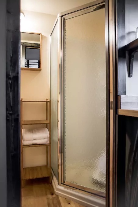 dreamhousetogo:An AirBnB tiny house for rent in Seattle,...