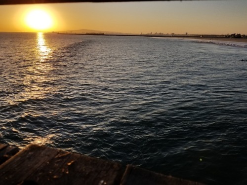 Friday Oct 12th, 2017 Seal Beach PierSpread love, good vibes...