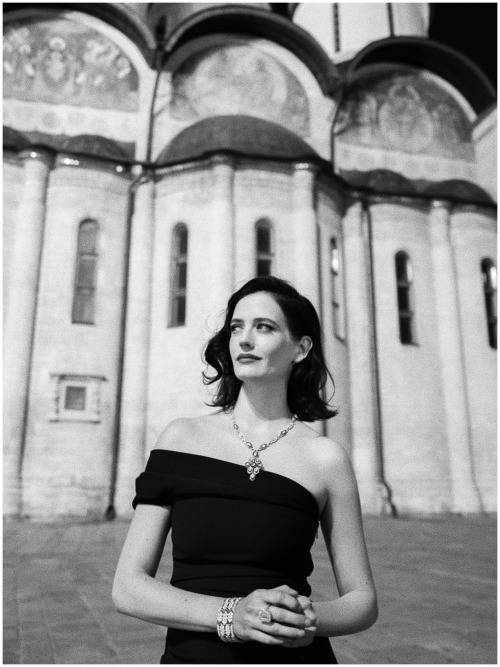 h-8-c-designandfilm:Eva Green | Bulgari Exhibition, Kremlin...