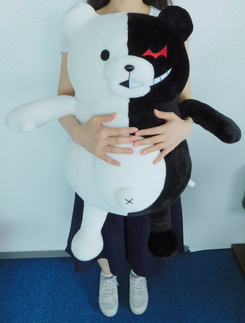 life size monokuma