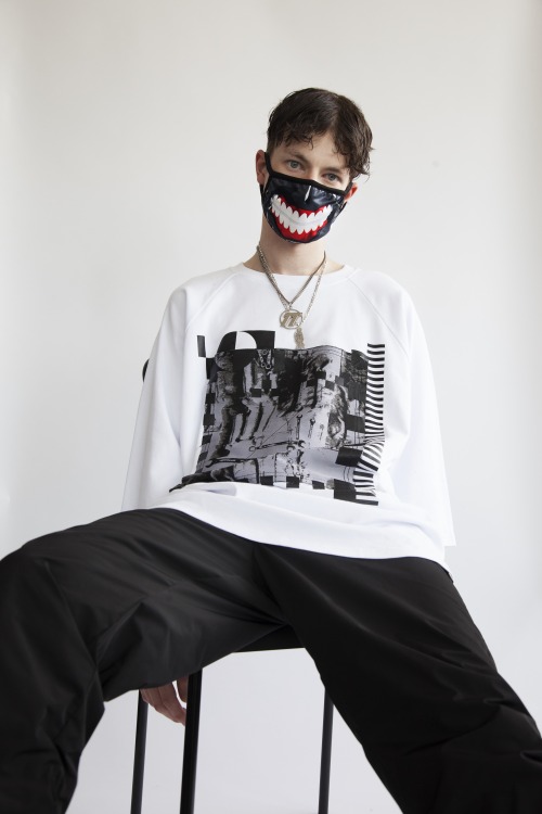 Anyone have an ID for Bladee s shirt r sadboys