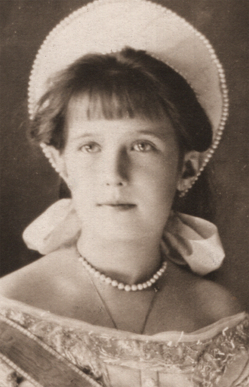 Close Up Of Grand Duchess Anastasia Nikolaevna In 7596