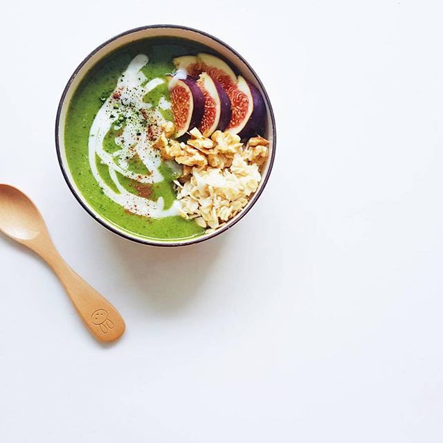 Key Lime Pie Smoothie Bowl with Matcha - We’re now officially your fans. http://snip.ly/4dav