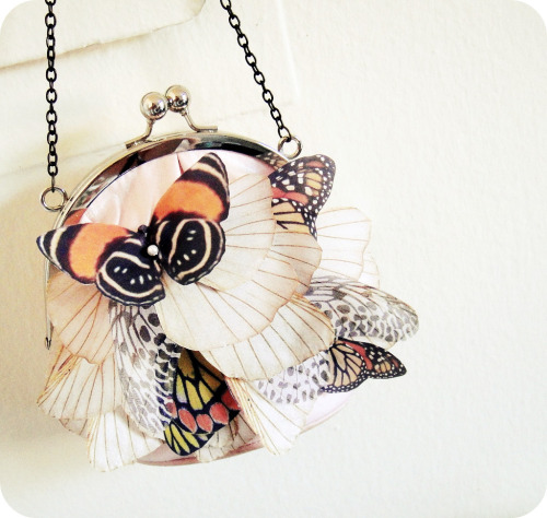purse handbag handmade wristlet clutch butterfly silk pink kiss closure chain hand sewn wings insect moth monarch upcycled recycled vintage repurposed jewelera etsy shop one of a kind derya aksoy party bridal nature