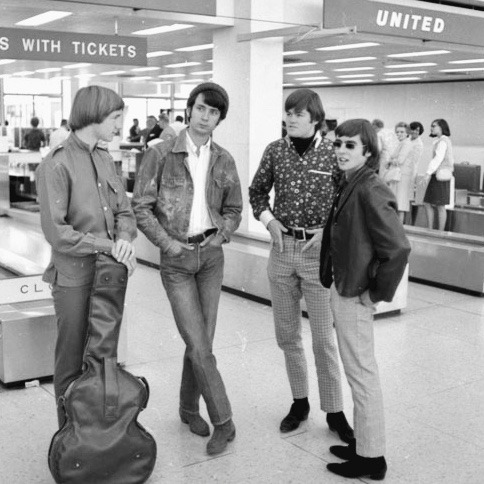 elvis-pink-cadillac:Timeless Celebrities at Airports