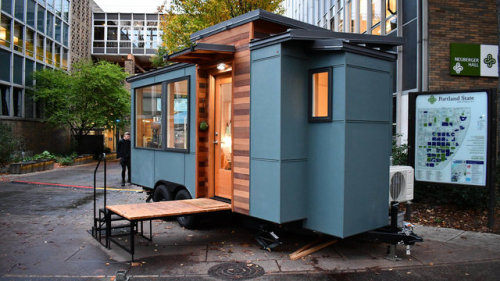 bendemoras:It seems like the trend in tiny houses is for them...