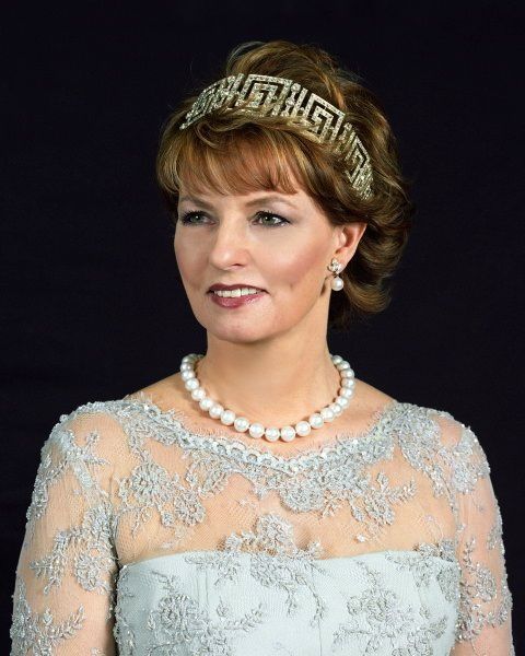 meander tiara meander tiara