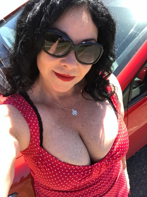 maturewomen red lips justme red car naughty imagination over 50 single sailorboy let& 039;s play