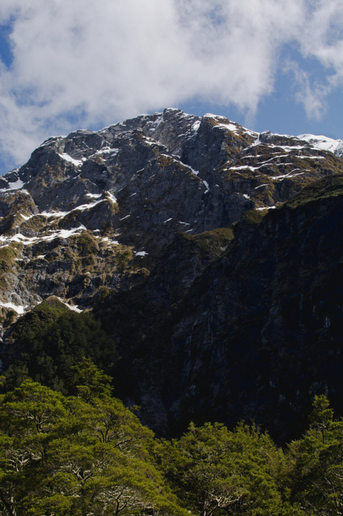 photographybywiebke:Mountain sides on the Rob Roy Glacier...