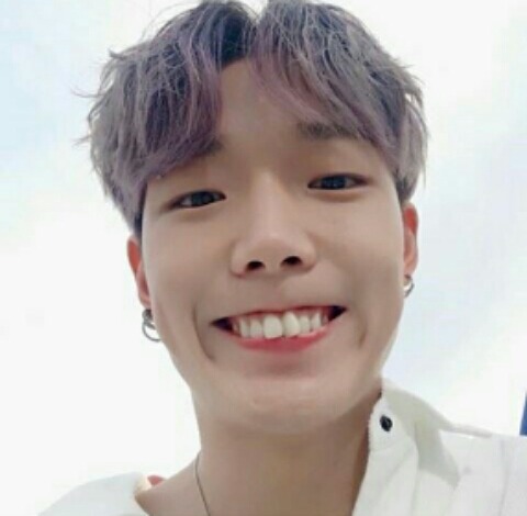 Ace Have Pics Of Bobby S Adorable Ass Bunny Teeth That