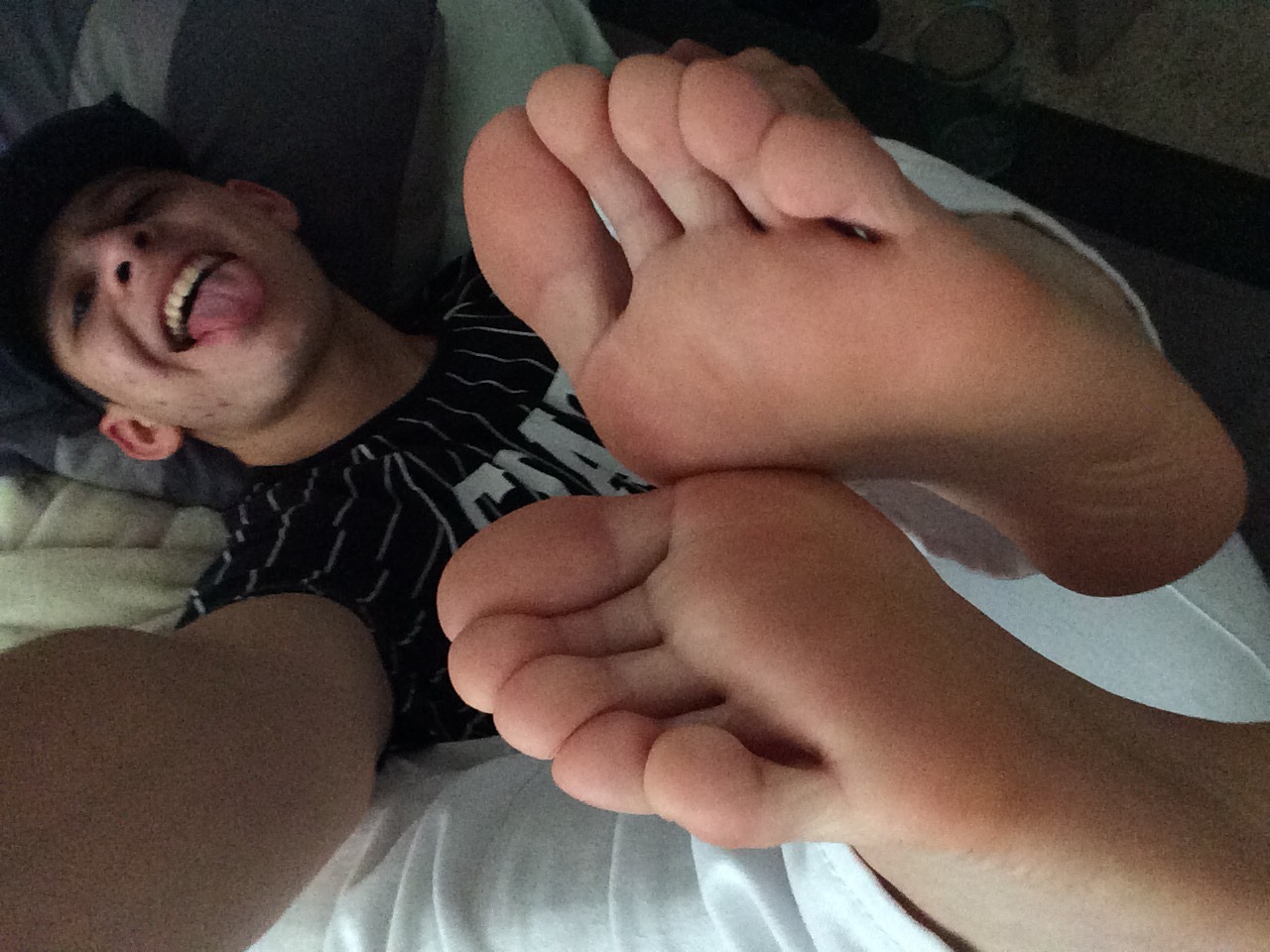 Hot Boy Feet