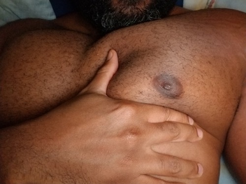 ima81baby:Furry ass/ Furry chest