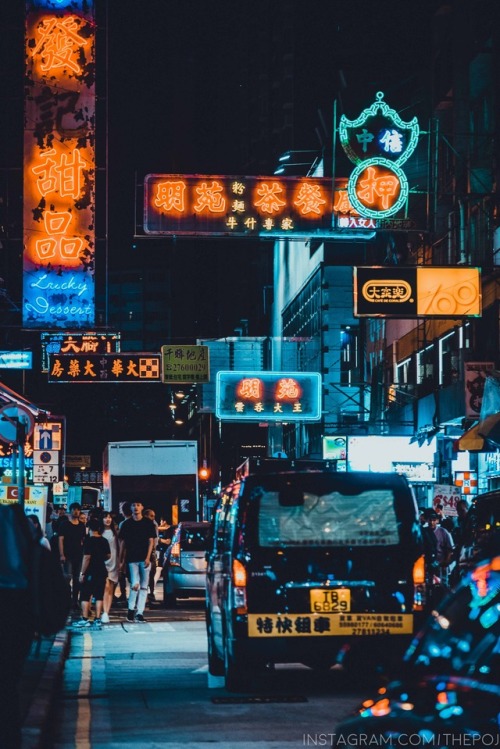 thepoj-photo:MONGKOK NEON STREEThttp://instagram.com/thepoj