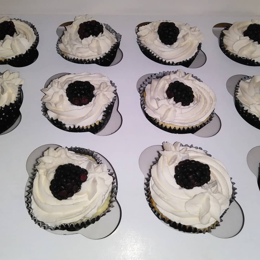 <p>Sugar-free Lemon Cheesecake Cups topped with Whipped Cream and a Blackberry<br/>
.<br/>
.<br/>
.<br/>
Online Ordering Available<br/>
.<br/>
.<br/>
.<br/>
.<br/>
.<br/>
#cheesecakes #cheesecakecupcakes #eatla #sugarfreecheesecake #realcakebaker #bakefeed #bakedgoods #eatfamous #localbusinesses #dessert #sugarfreedessert #a1c #sugarfree #xylitol #eatlocal #type1diabetes #diet #weightwatchers #type2diabetes #thebest #lemoncheesecake #pastry #thechew #lafoodjunkie #lafoodie #cakeoftheday #cupcakes #customcakes #customcupcake (at The Real Cake Baker)<br/>
<a href="https://www.instagram.com/p/BrStF-TAEVz/?utm_source=ig_tumblr_share&igshid=1mw5o8i0qr9dr" target="_blank">https://www.instagram.com/p/BrStF-TAEVz/?utm_source=ig_tumblr_share&igshid=1mw5o8i0qr9dr</a></p>