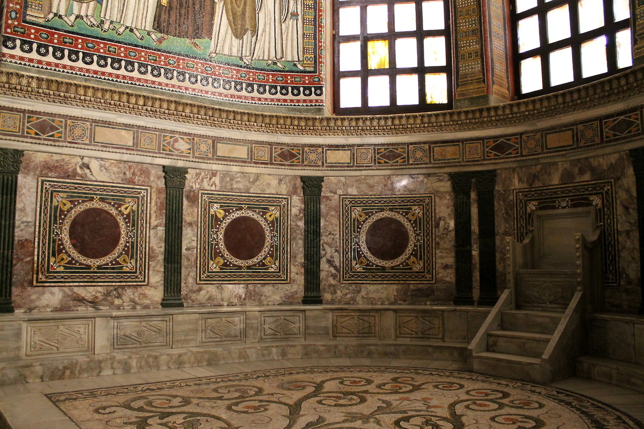 Echi Romani Interior Decoration Of The Basilica Of San