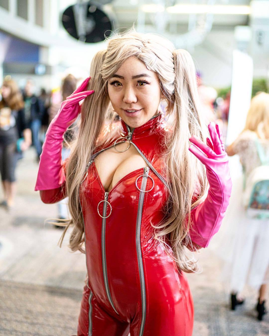 Cosplay Of Sacramento And Speaking Of Feisty Vee Cosplay Anime
