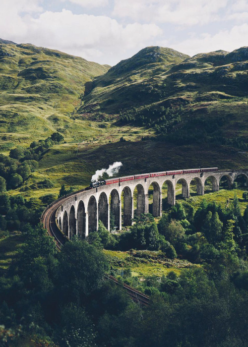 coiour-my-world:Glenfinnan Viaduct, Scotland | jack_anstey