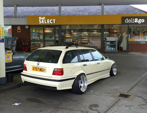 radracerblog:Bmw E36 Wagon