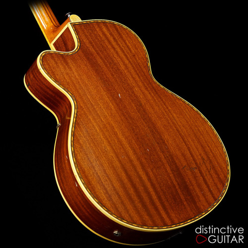 bushdog:(via Hofner 463 S E3 Archtop Natural)