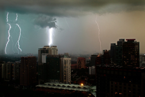 great-cityscapes:Lightning City_Kuala Lumpur by alysyafiq