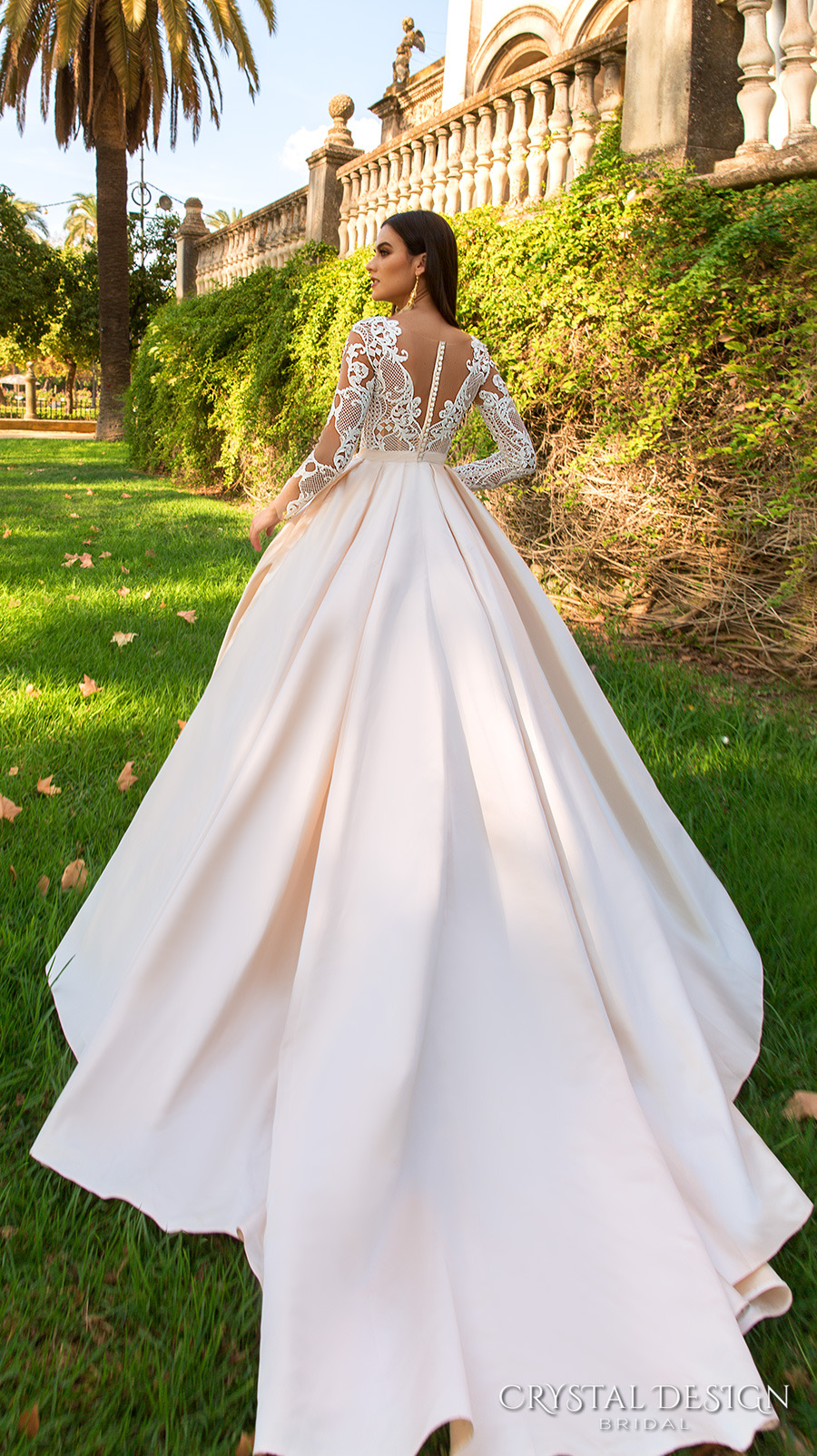Beautiful Wedding Dresses From The 2017 Crystal Wedding