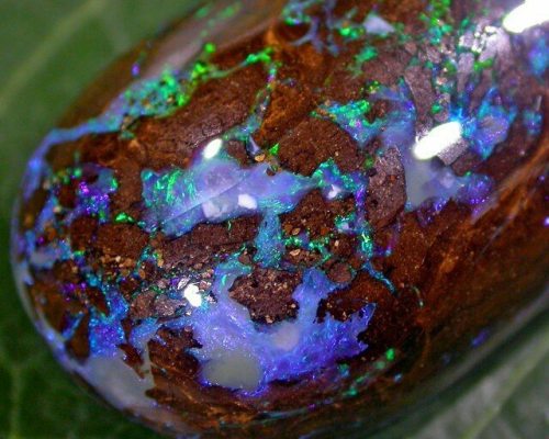 Dinosaur egg or Opal? #opal #instagem #instajewel #stunning...