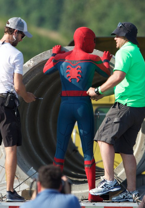Spiderman homecoming behind the scenes Tumblr_o9myc56mDP1rc44lao1_500