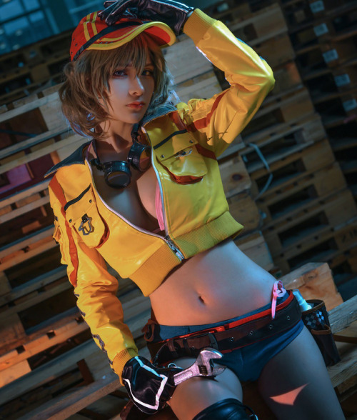 scandalousgaijin:Cindy Aurum