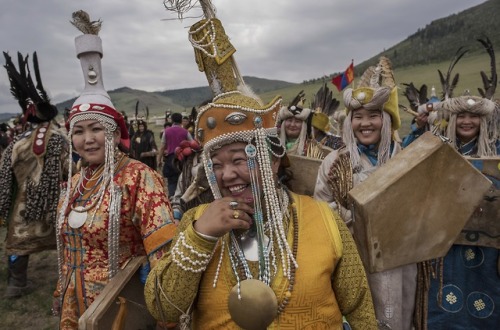 moryen:Mongolia’s shamanic ritualsBanned for 70 years under...