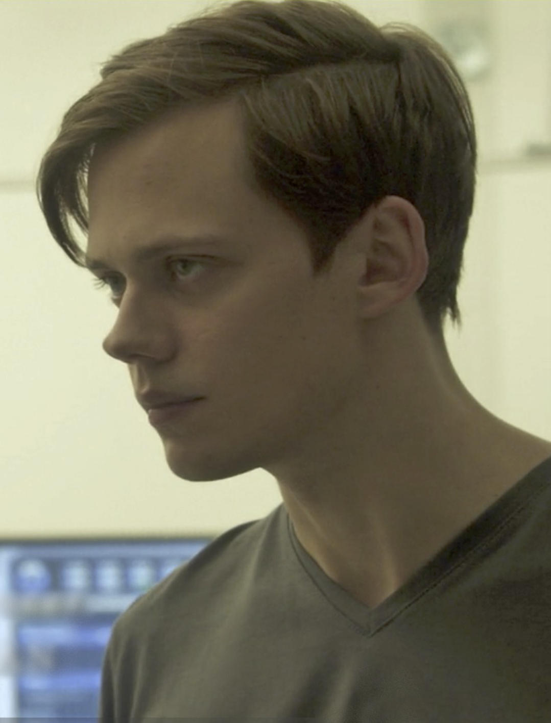 Mad — Bill Skarsgård As Roman Godfrey In Hemlock Grove