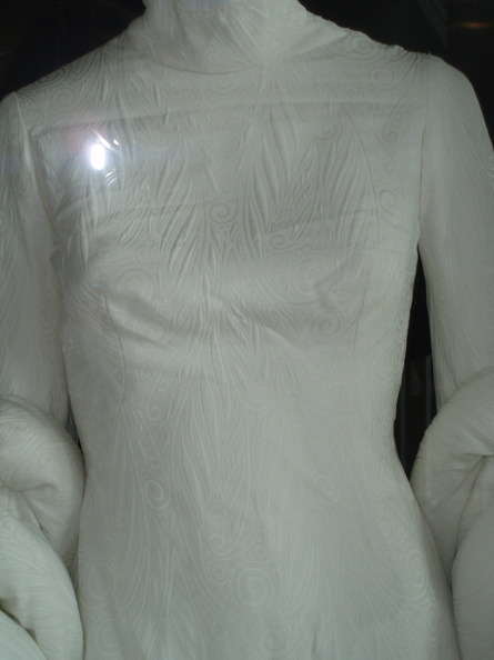 costumeloverz71:Sister Evelyn (Justine Waddell) White dress.....