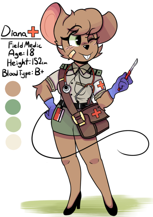 wirelessshiba:Diana the frightened Field Medic mouse! 